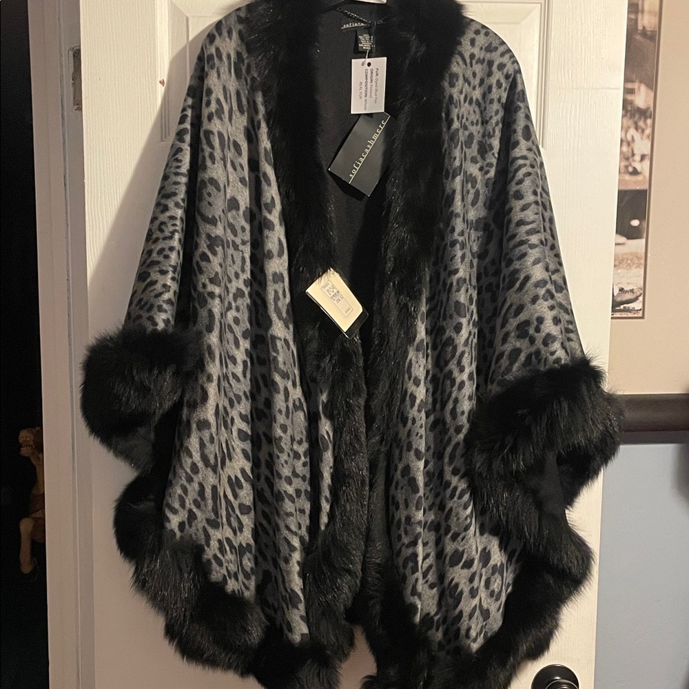 Sofia Cashmere Gray Leopard Cape with Black real fur fyi